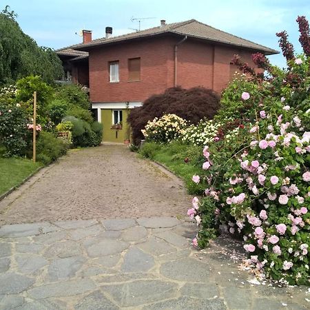 B&B Villa Giardini Susanna Gattico Exteriör bild