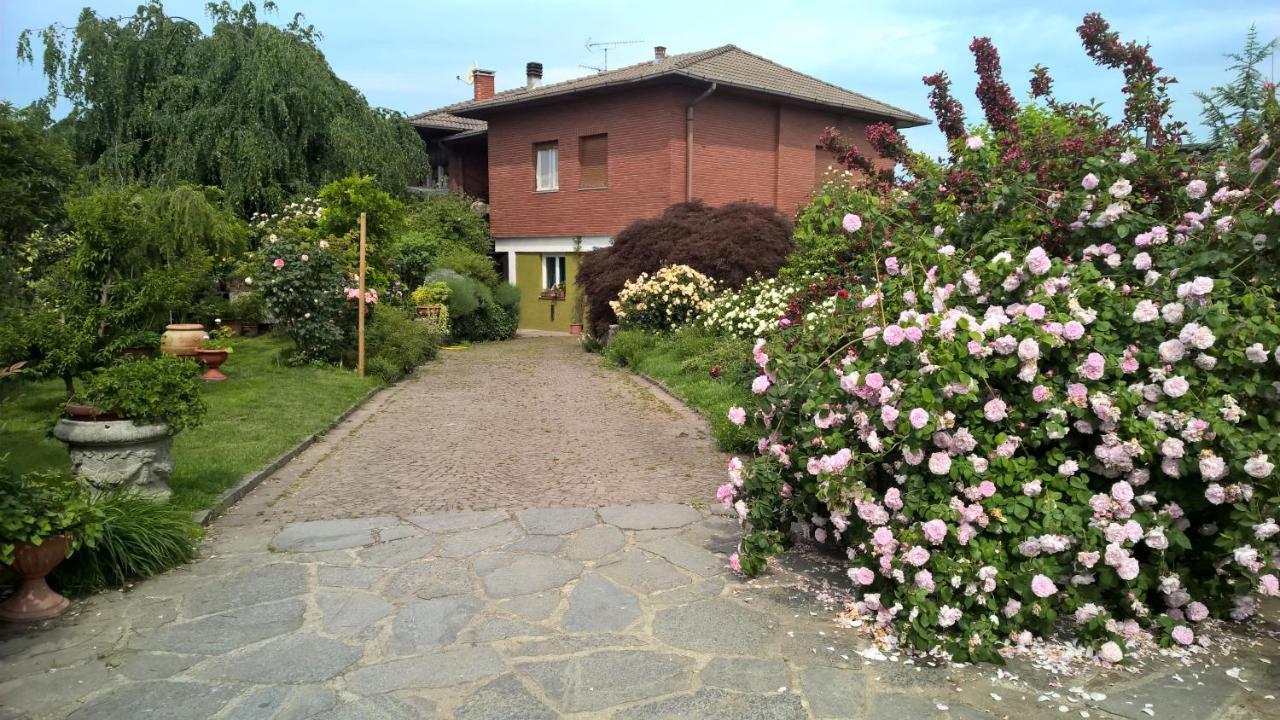 B&B Villa Giardini Susanna Gattico Exteriör bild